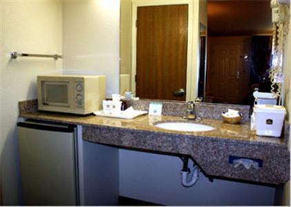 Cloverdale Wine Country Inn & Suites Værelse billede