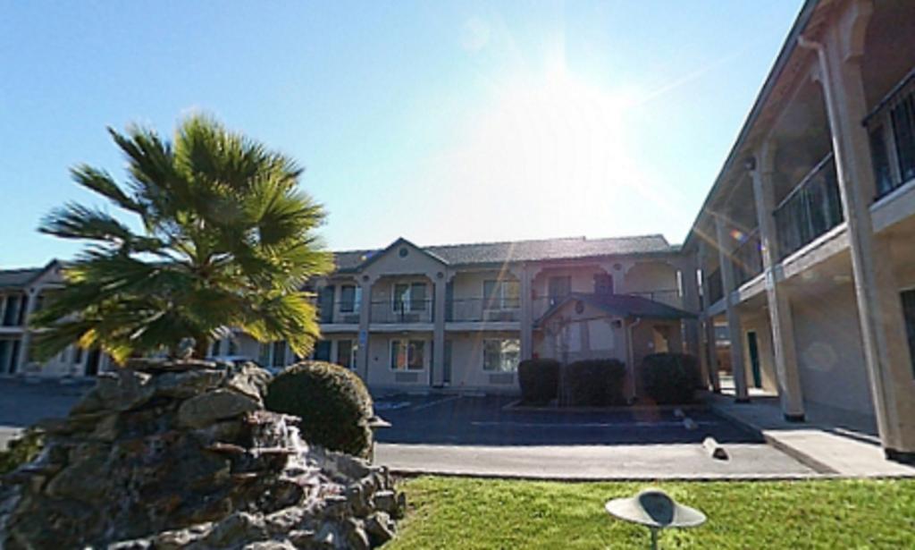 Cloverdale Wine Country Inn & Suites Eksteriør billede
