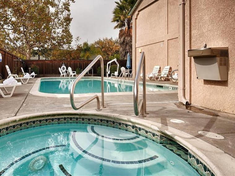Cloverdale Wine Country Inn & Suites Eksteriør billede